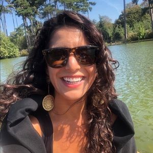 Meet your Posher, Michele